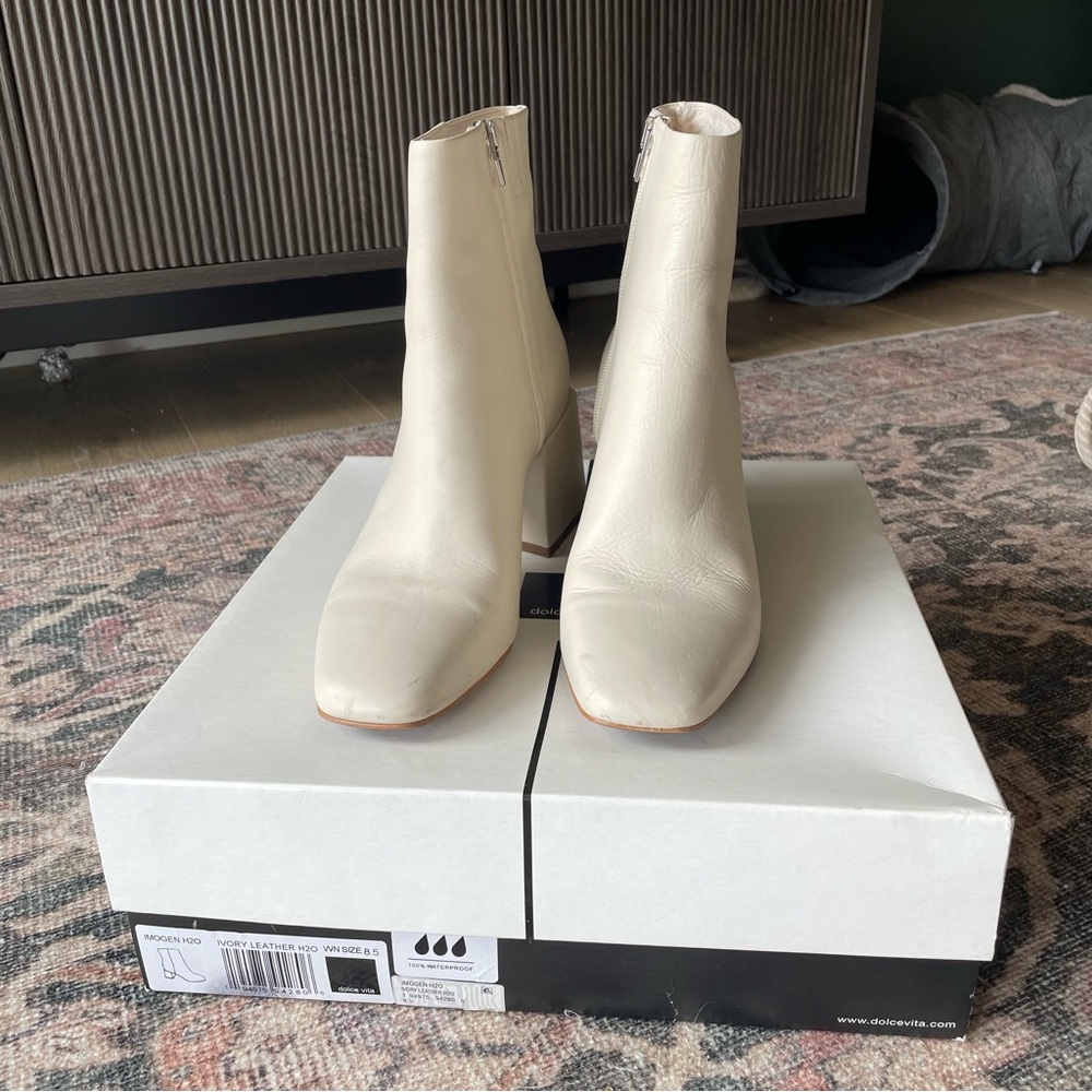 Dolce Vita Cream Heeled Boots - Picture 4 of 11